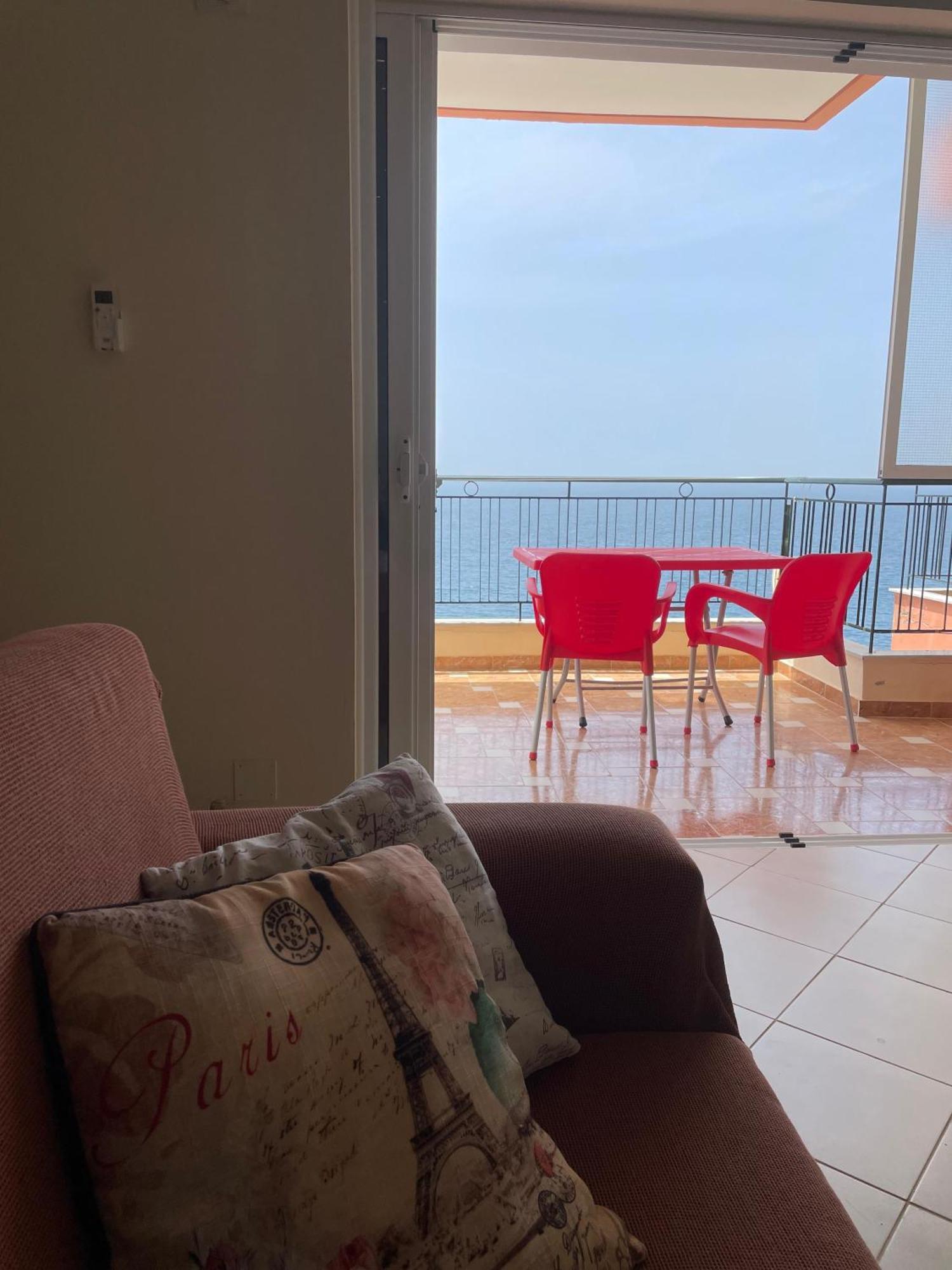Lovely 3-Bedroom Apartment Rei Sarandë エクステリア 写真