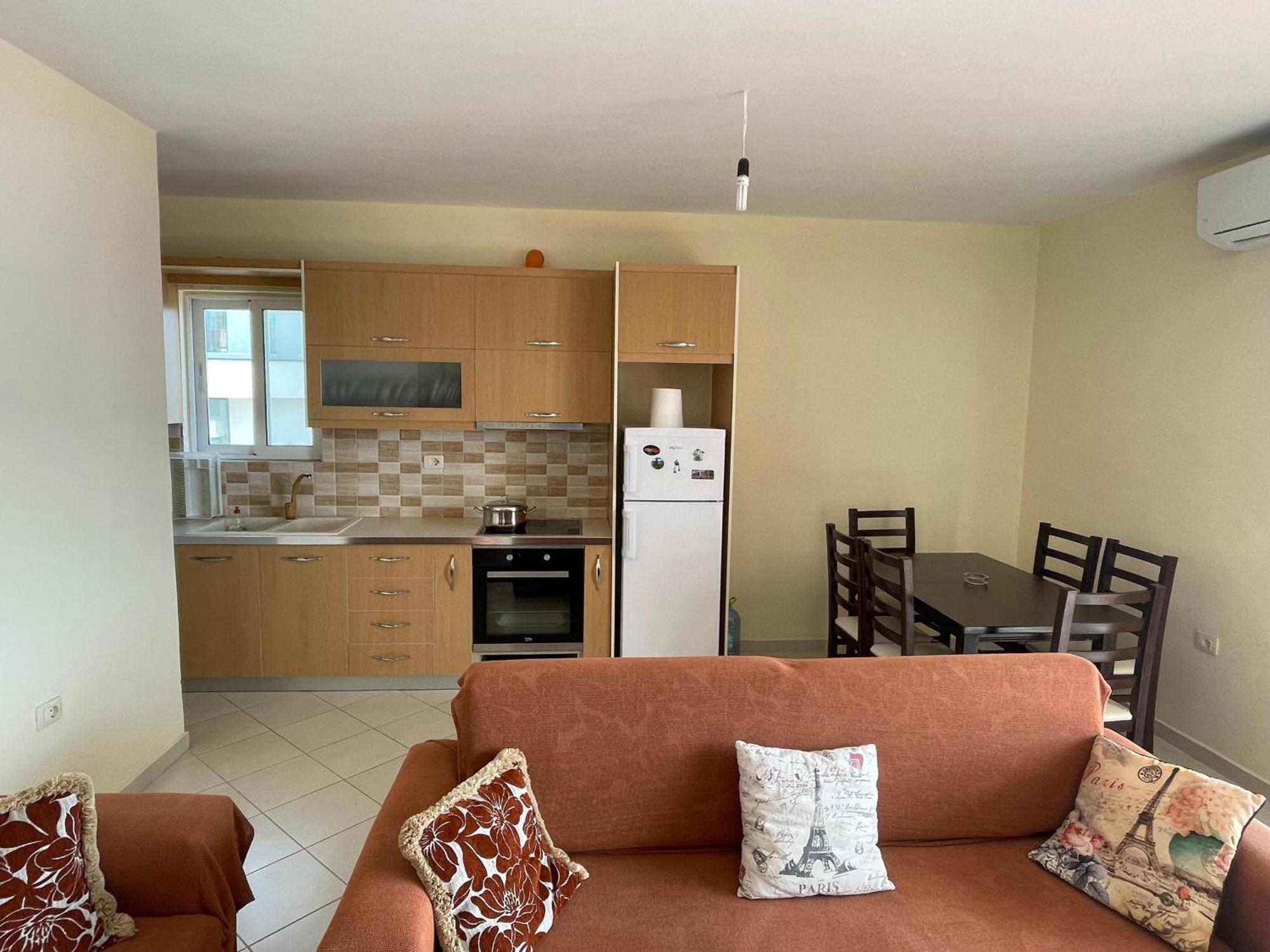 Lovely 3-Bedroom Apartment Rei Sarandë エクステリア 写真